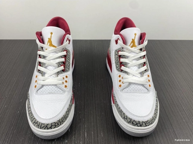 HYPE Red Retro CT8532-126 3 Cardinal Jordan 0722